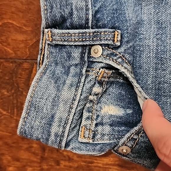 Old Navy Girls Denim Shorts 🩷🩵 - Picture 4 of 10